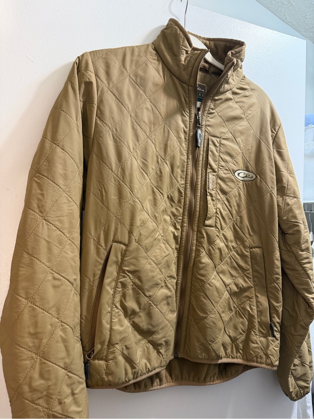 Drake Quilted Puffer Jacket in Tan